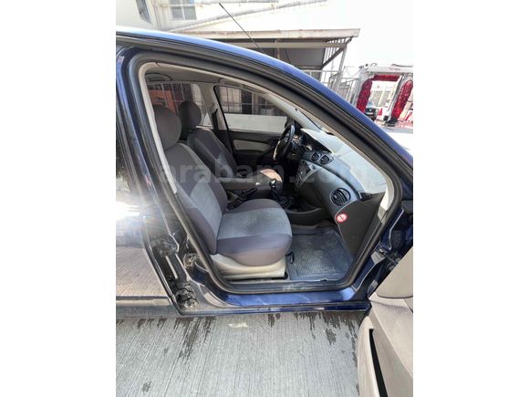 Sahibinden Ford Focus 1.6 Comfort 2004 Model 