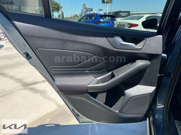 KOYUNCU OTOMOTIV FORD FOCUS 1.5 EcoBlue TİTANIUM X HATASIZ
