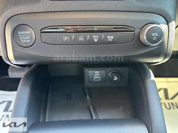 KOYUNCU OTOMOTIV FORD FOCUS 1.5 EcoBlue TİTANIUM X HATASIZ
