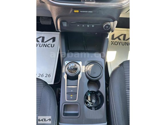 KOYUNCU OTOMOTIV FORD FOCUS 1.5 EcoBlue TİTANIUM X HATASIZ