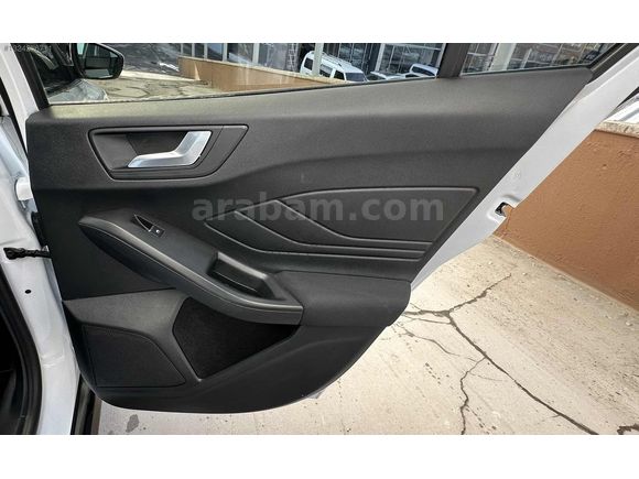 HATASIZ FORD FOCUS TİTANİUM X CAM TAVAN