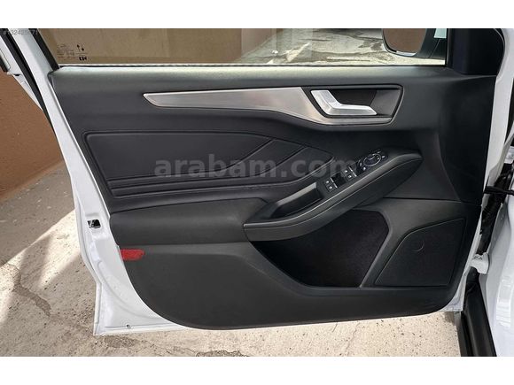 HATASIZ FORD FOCUS TİTANİUM X CAM TAVAN