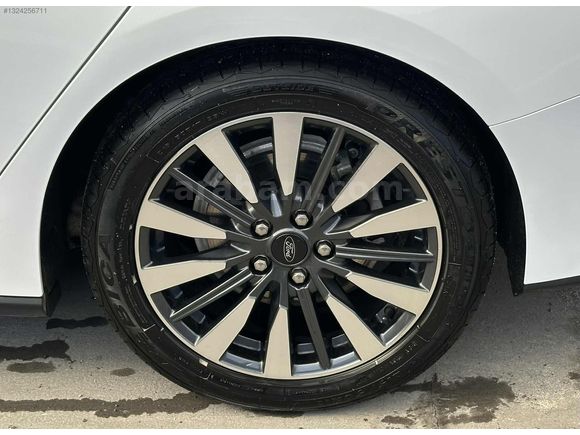 HATASIZ FORD FOCUS TİTANİUM X CAM TAVAN