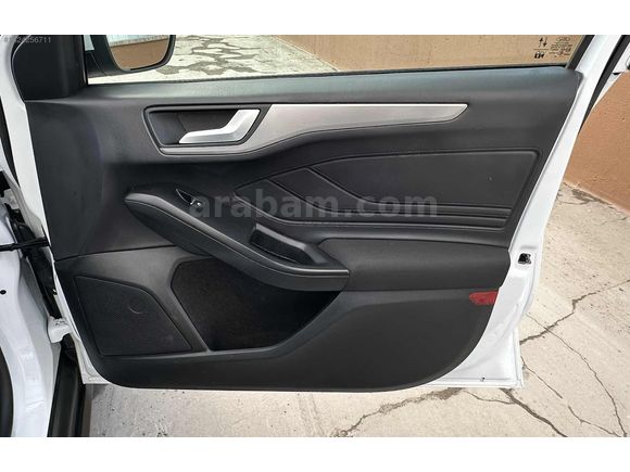HATASIZ FORD FOCUS TİTANİUM X CAM TAVAN