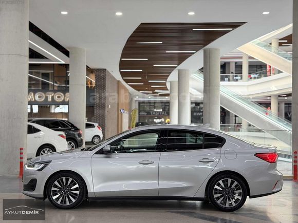 2025 FOCUS 1.5 ecoblue TİTANİUM X HATASIZ K.KARTINA 12 TAKSİT