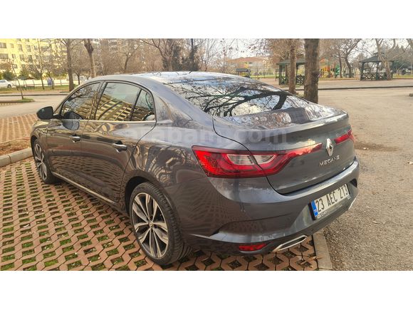 Sahibinden Renault Megane 1.3 TCe Icon 2023 Model 