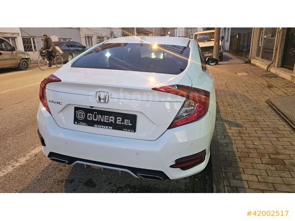 GÜNER OTOMOTİV'DEN 2020 HONDA CIVIC MAKYAJLI