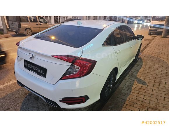 GÜNER OTOMOTİV'DEN 2020 HONDA CIVIC MAKYAJLI