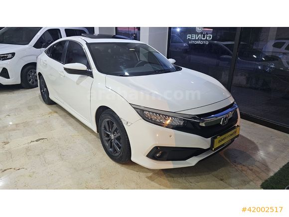 GÜNER OTOMOTİV'DEN 2020 HONDA CIVIC MAKYAJLI