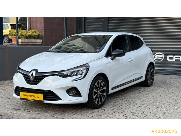 GÜNER OTOMOTİV'DEN 2023 RENAULT CLİO İCON BOYASIZ