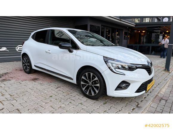 GÜNER OTOMOTİV'DEN 2023 RENAULT CLİO İCON BOYASIZ