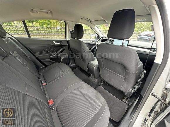 2025 FORD FOCUS 1.5 ECOBLUE TİTANİUM X - BOYASIZ - 12.000 KM -