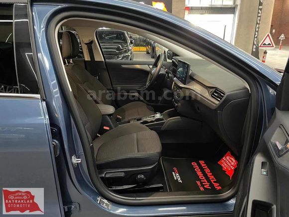 BAYRAKLAR'DAN 2025 FORD FOCUS 1.5 ECOBLUE TİTANİUM X BOYASIZ