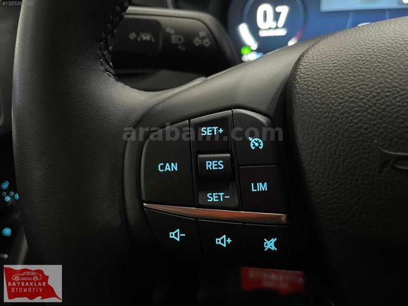 BAYRAKLAR'DAN 2025 FORD FOCUS 1.5 ECOBLUE TİTANİUM X BOYASIZ