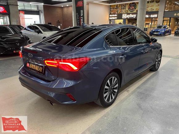 BAYRAKLAR'DAN 2025 FORD FOCUS 1.5 ECOBLUE TİTANİUM X BOYASIZ