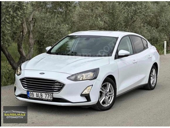 SARSİLMAZ OTOMOTİV DEN 2020 MODEL FORD FOCUS trend X 190 bin km