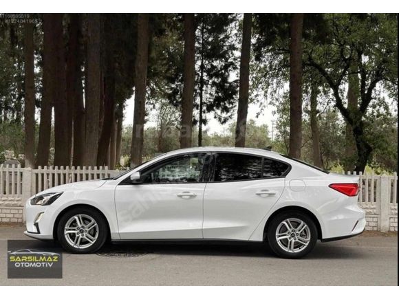 SARSİLMAZ OTOMOTİV DEN 2020 MODEL FORD FOCUS trend X 190 bin km