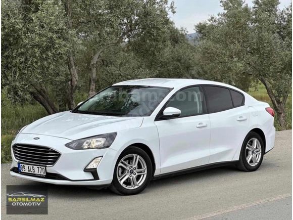 SARSİLMAZ OTOMOTİV DEN 2020 MODEL FORD FOCUS trend X 190 bin km