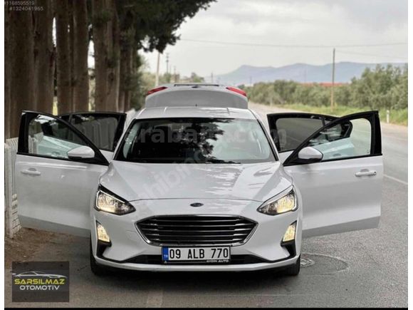 SARSİLMAZ OTOMOTİV DEN 2020 MODEL FORD FOCUS trend X 190 bin km
