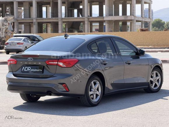 2019 MODEL FORD FOCUS 1.5 EcoBlue Trend X