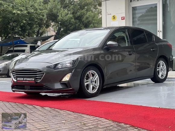 AKŞEN'den 0,89 KREDİ İMKANI 2021 MODEL FORD FOCUS