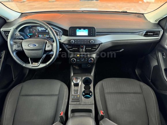 SIFIR1 AUTO'dan 2020 HATASIZ FORD FOCUS 1.5 ECOBLUE TREND X