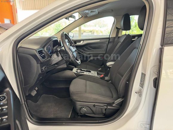 SIFIR1 AUTO'dan 2020 HATASIZ FORD FOCUS 1.5 ECOBLUE TREND X
