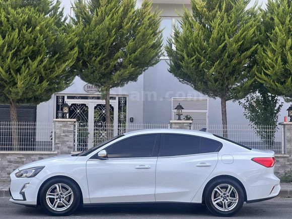 ÇAPRAK AUTO-FORD FOCUS 1.5 ECOBLUE TREND X HATASIZ 80.km