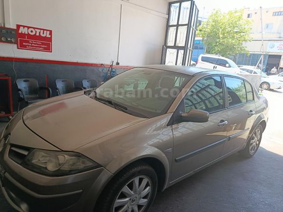 2.Sahibinden Renault Megane 1.5 dCi Exception 2009 Model  255.000 km Bej
