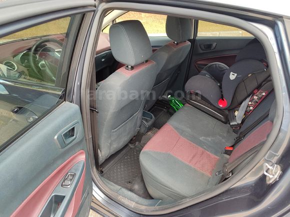 Sahibinden Ford Fiesta 1.4 Titanium 2009 Model