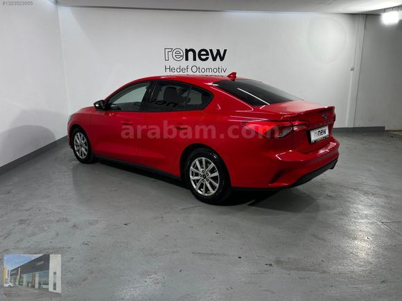 HEDEF RENAULT'DAN 0,99 KREDİ 2024 FOCUS TREND X ECOBLUE %20
