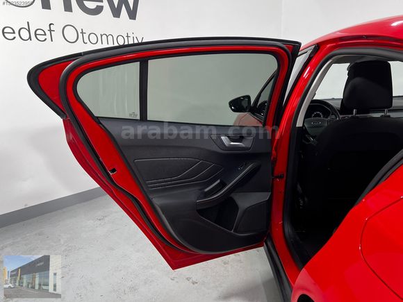 HEDEF RENAULT'DAN 0,99 KREDİ 2024 FOCUS TREND X ECOBLUE %20