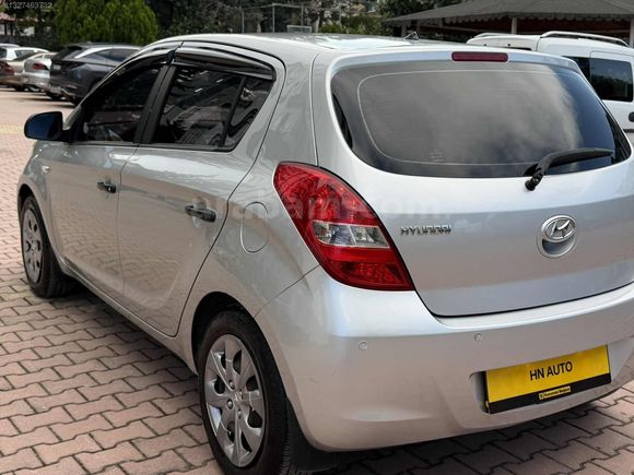 HYUNDAİ İ20 2012 MODEL-TEMİZ BAKIMLI