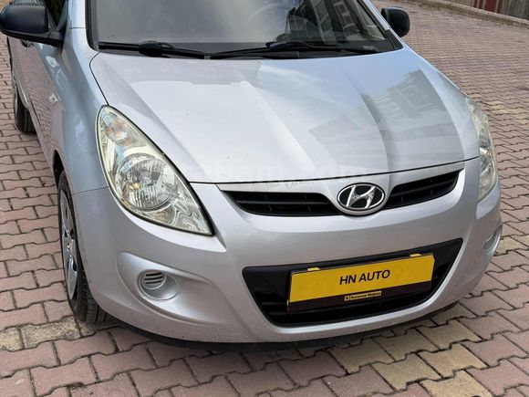 HYUNDAİ İ20 2012 MODEL-TEMİZ BAKIMLI