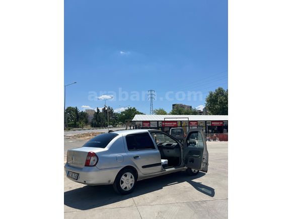 symbol 1.4 Lpg benzin km 220.000 1 değişenli