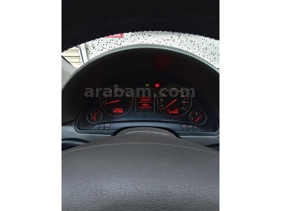 Sahibinden Audi A4 Sedan 1.6 2004 Model İstanbul