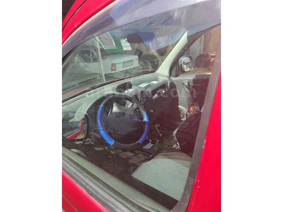 Sahibinden Peugeot Partner 1.9 D 2004 Model 