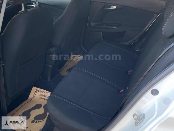 FIRSAT ARACI URBAN GERİ GÖRÜŞ OTOMATİK 130 HP !