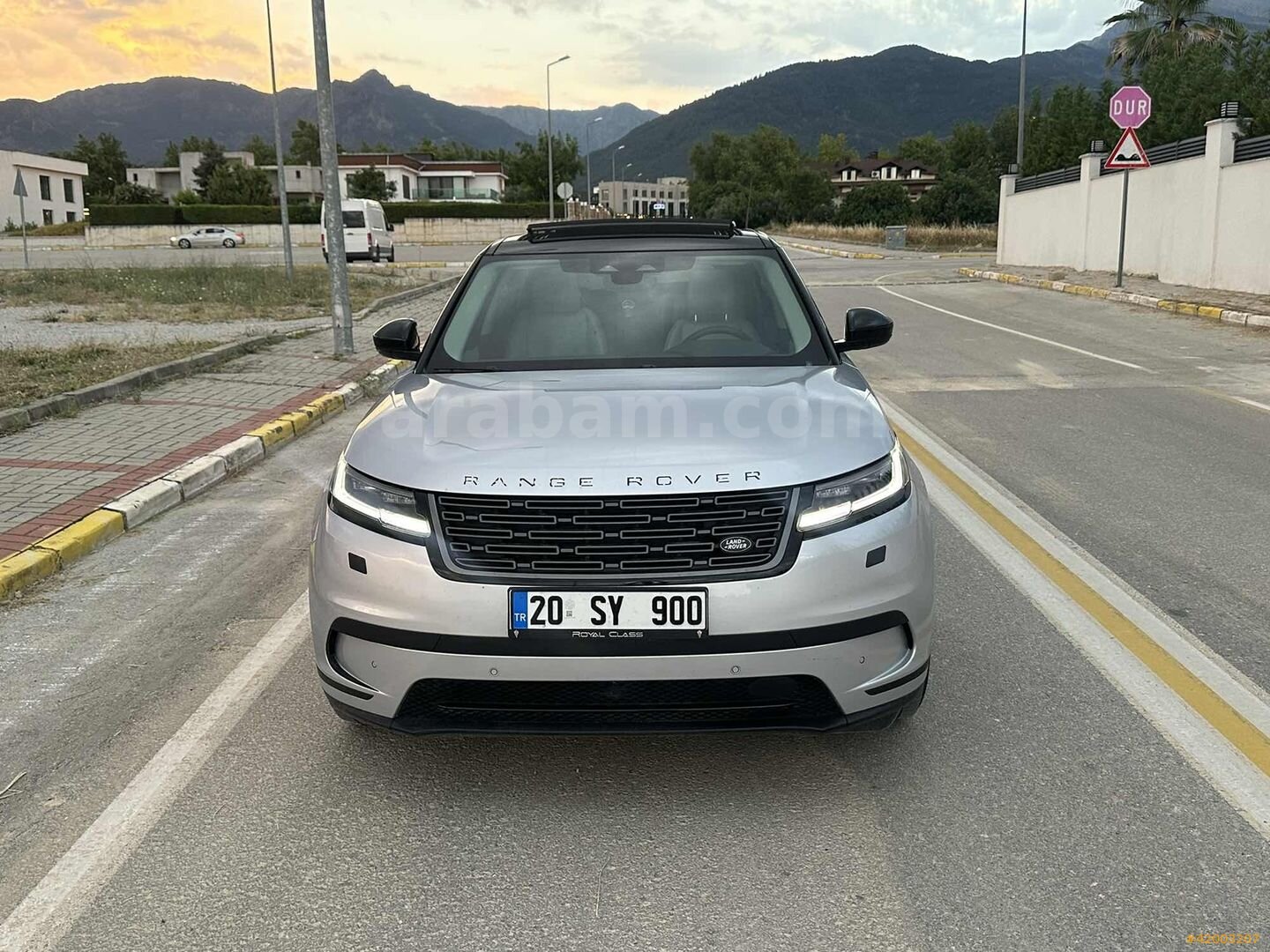 Galeriden Land Rover Range Velar 2.0 D Dynamic SE 2024 Model Denizli 61.000 km Gri 2