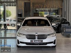 2022 520i Luxury 17.000 KM'de BOYASIZ 740'KOLTUK/ÇİFT HFZ/HARMAN