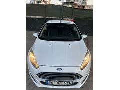 TERTEMİZ EMSALSİZ FORD FİESTA !!HATASIZ DEĞİŞENSİZ  ÇOK DÜŞÜK KM  SORUNSUZ!!!!
