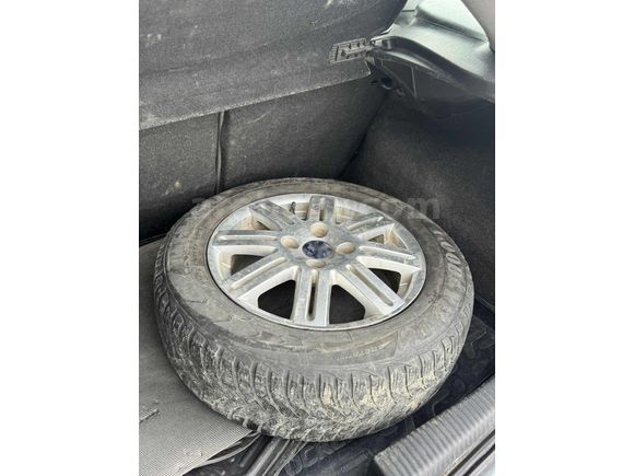 2005-FORD-FOCUS-COLLECTİON-KLİMA-DEĞİŞENSİZ-MASRAFSIZ-