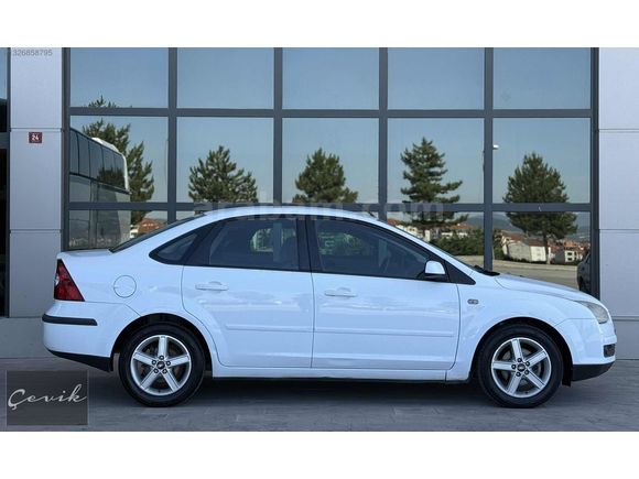 **BOYASIZ**FORD FOCUS 1.6 COLLECTİON**OTOMATİK 215.000KM**