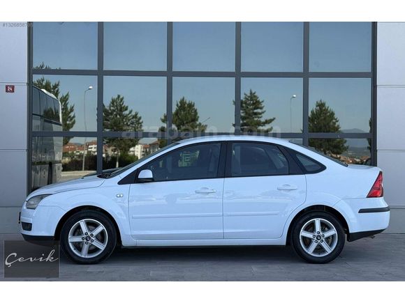 **BOYASIZ**FORD FOCUS 1.6 COLLECTİON**OTOMATİK 215.000KM**