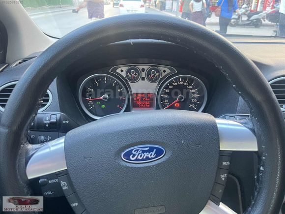ELİT OTOMOTİV'DEN HATASIZ BOYASIZ FORD FOCUS 1.6 COLLECTİON