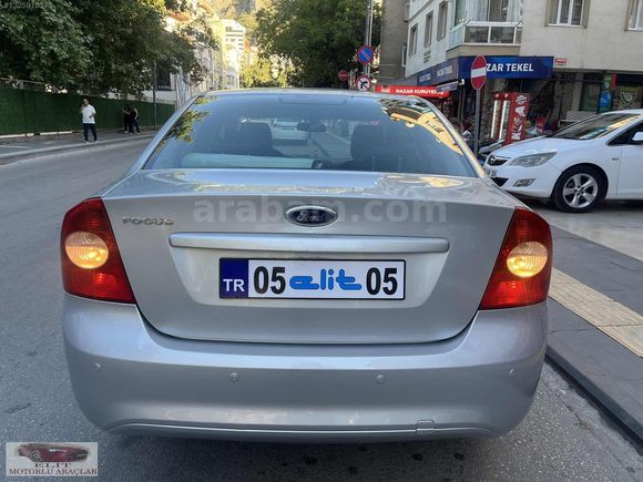 ELİT OTOMOTİV'DEN HATASIZ BOYASIZ FORD FOCUS 1.6 COLLECTİON