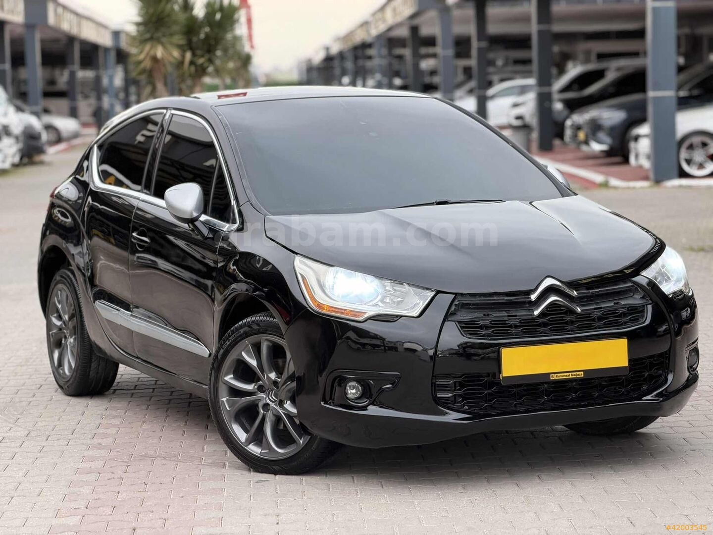 Galeriden DS Automobiles DS4 1.6 e-HDi D-Sport 2012 Model Adana 332.500 km Siyah 3