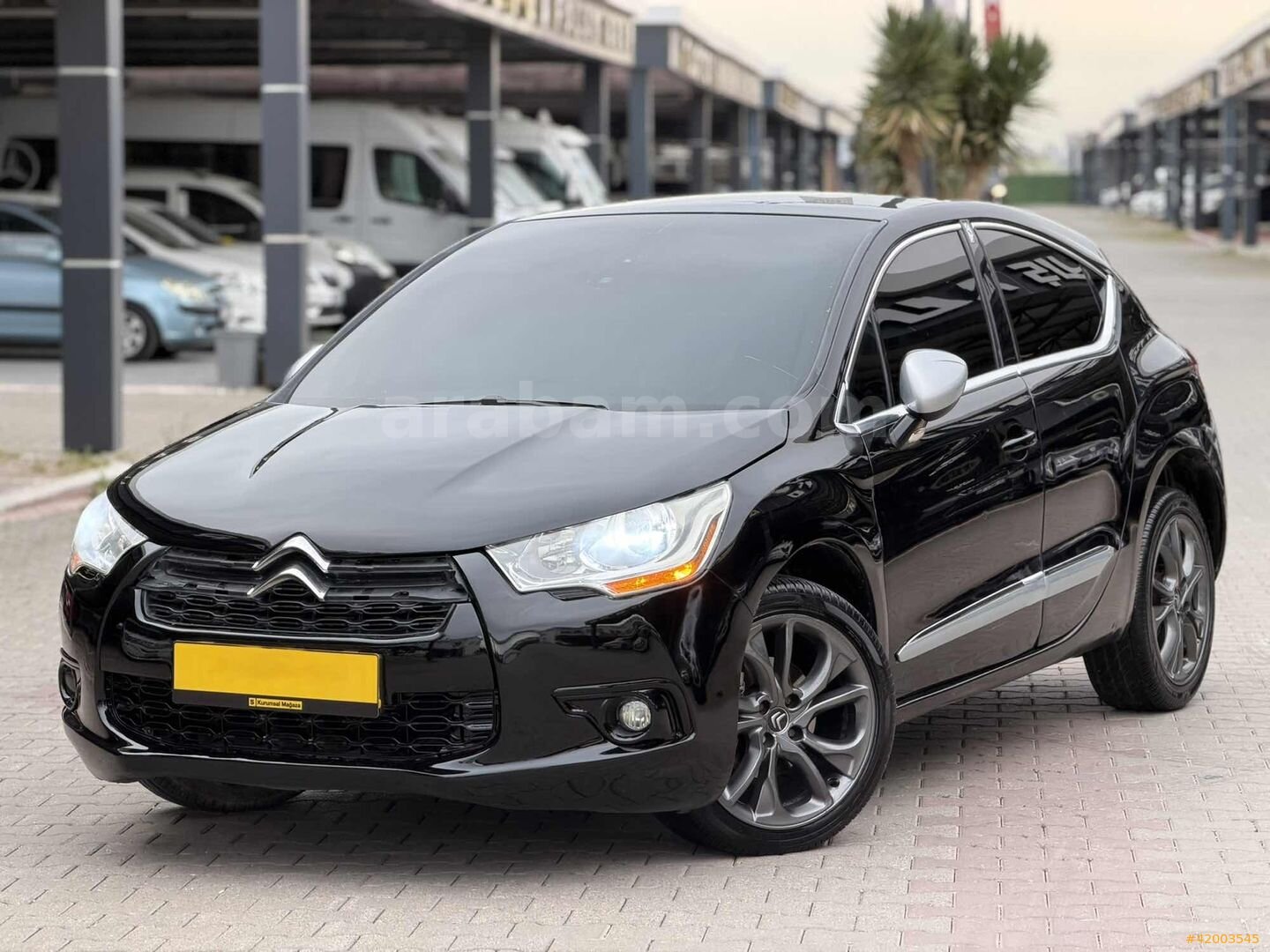 Galeriden DS Automobiles DS4 1.6 e-HDi D-Sport 2012 Model Adana 332.500 km Siyah 1