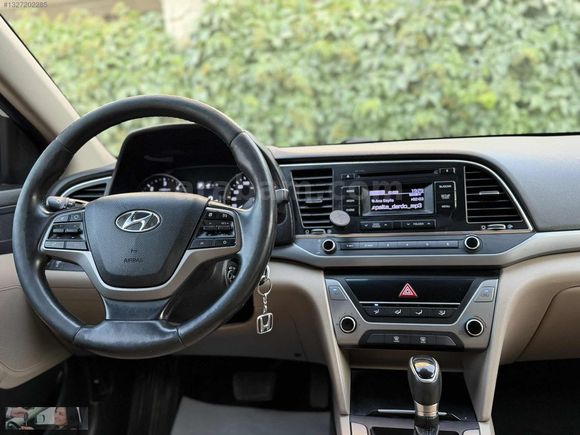 2017 BOYASIZ HATASIZ ELANTRA 1.6 CRDİ STYLE PLUS DCT