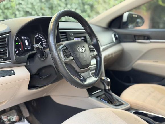 2017 BOYASIZ HATASIZ ELANTRA 1.6 CRDİ STYLE PLUS DCT